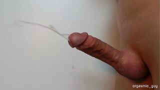 Mandlig orgasme med kæmpe spidskommen efter flot hanevækst