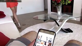 Cherie DeVille – Stedmor er den eneste MILF for mig: Del 1 MP4